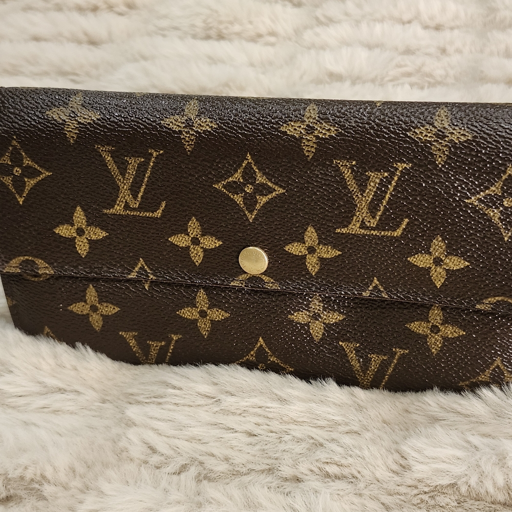 Louis Vuitton Monogram Sarah Wallet